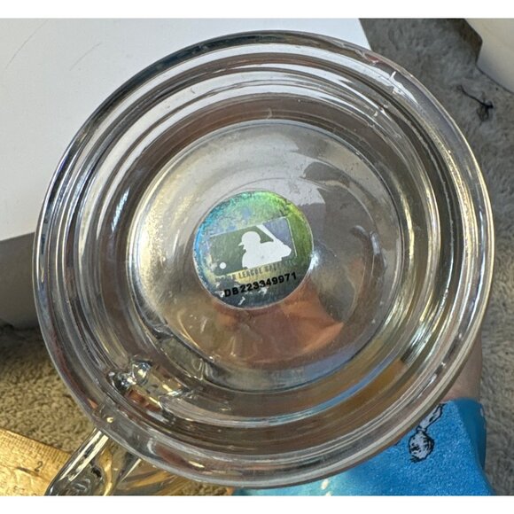 New York Yankees Glass Beer Mug With Metal Cityscape Emblem - Picture 6 of 6